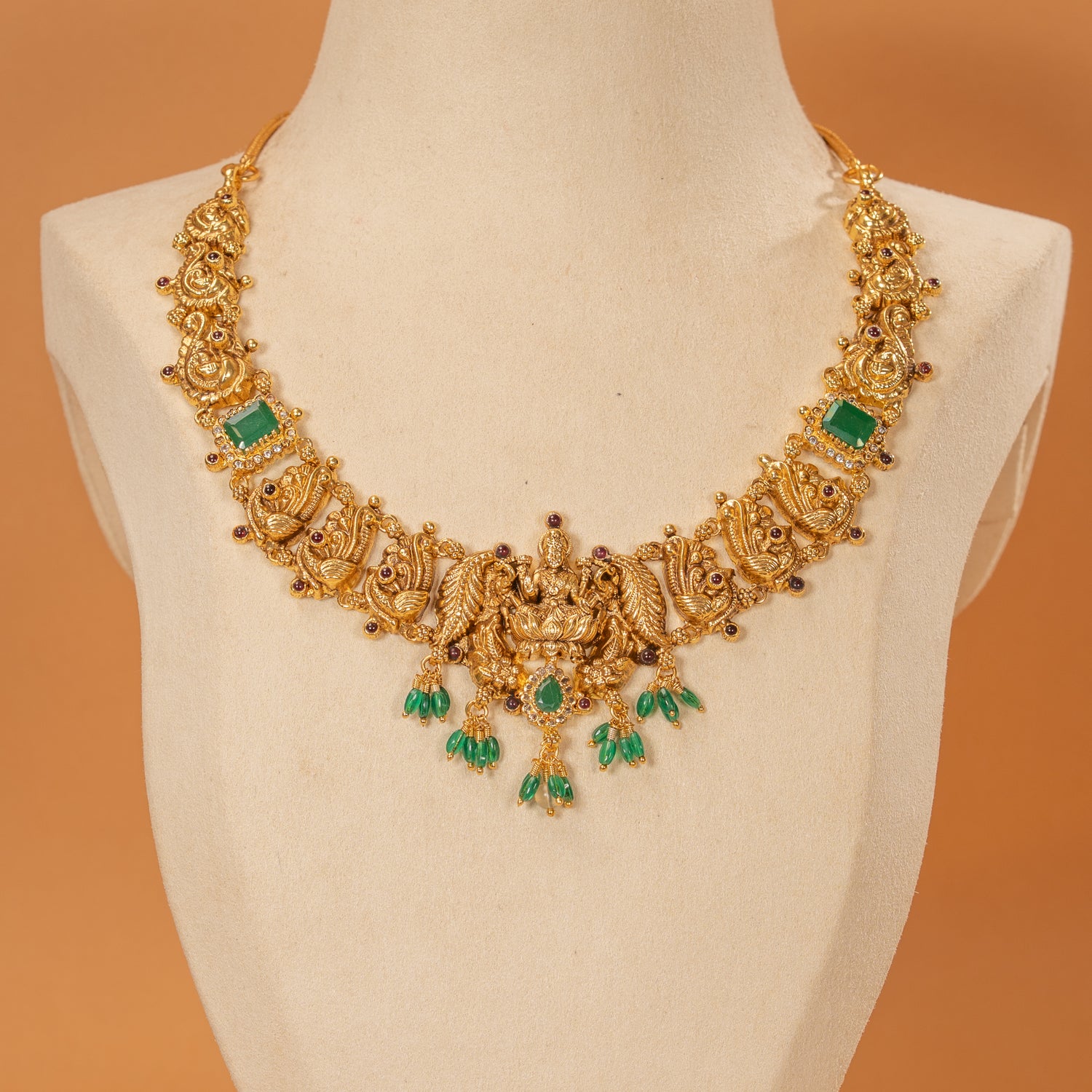 Nakas Necklace