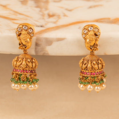 Kundan Jhumkas