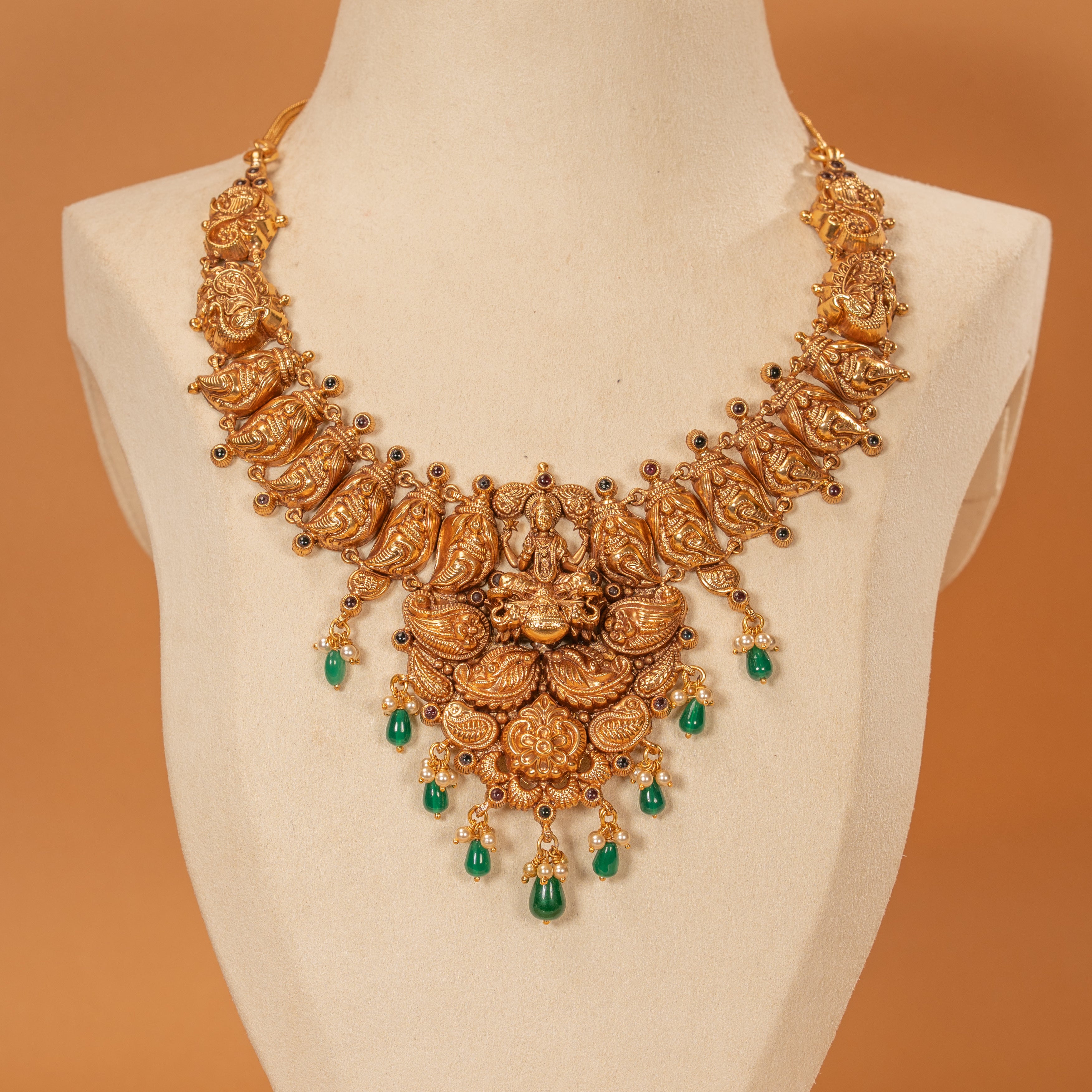 Nakas Necklace