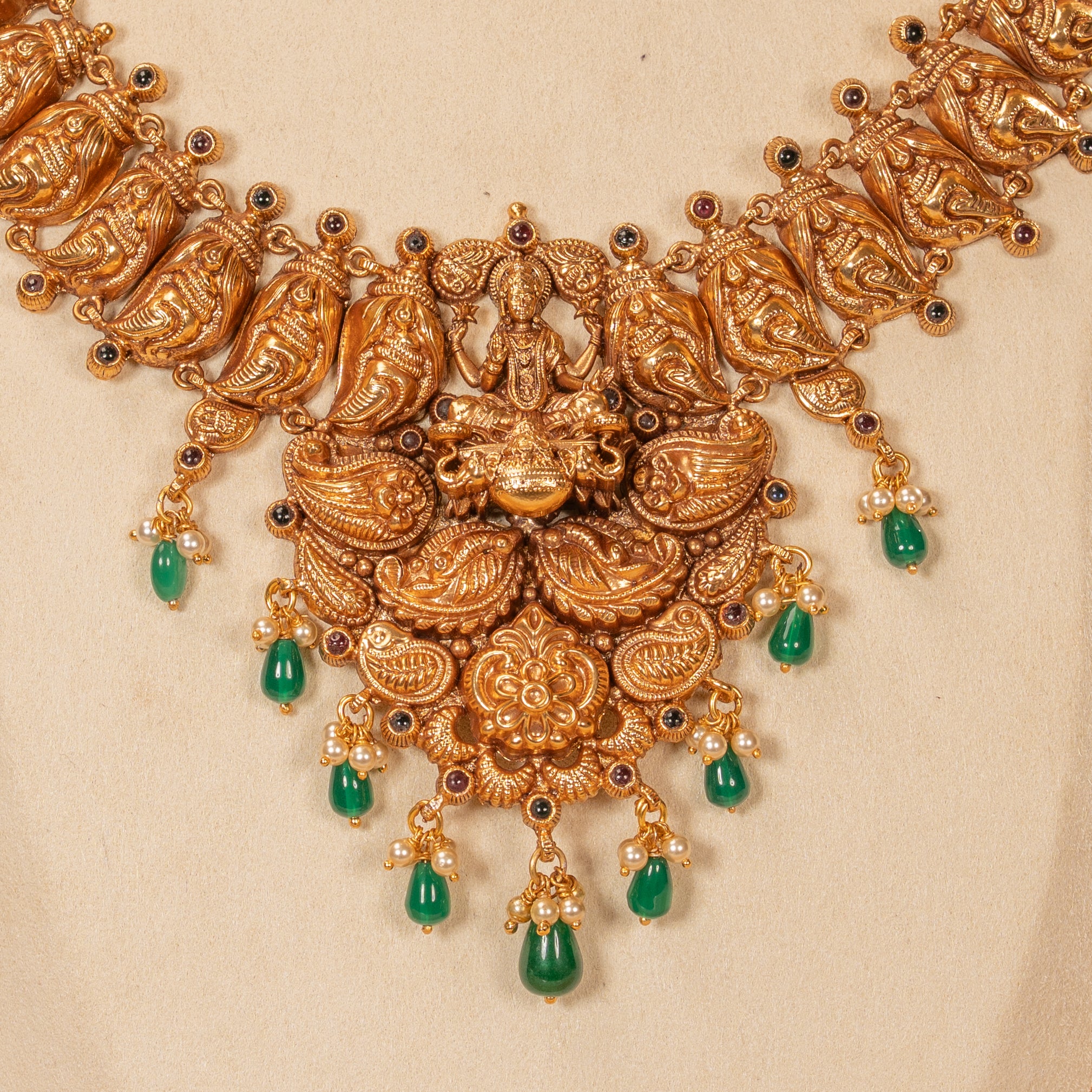Nakas Necklace