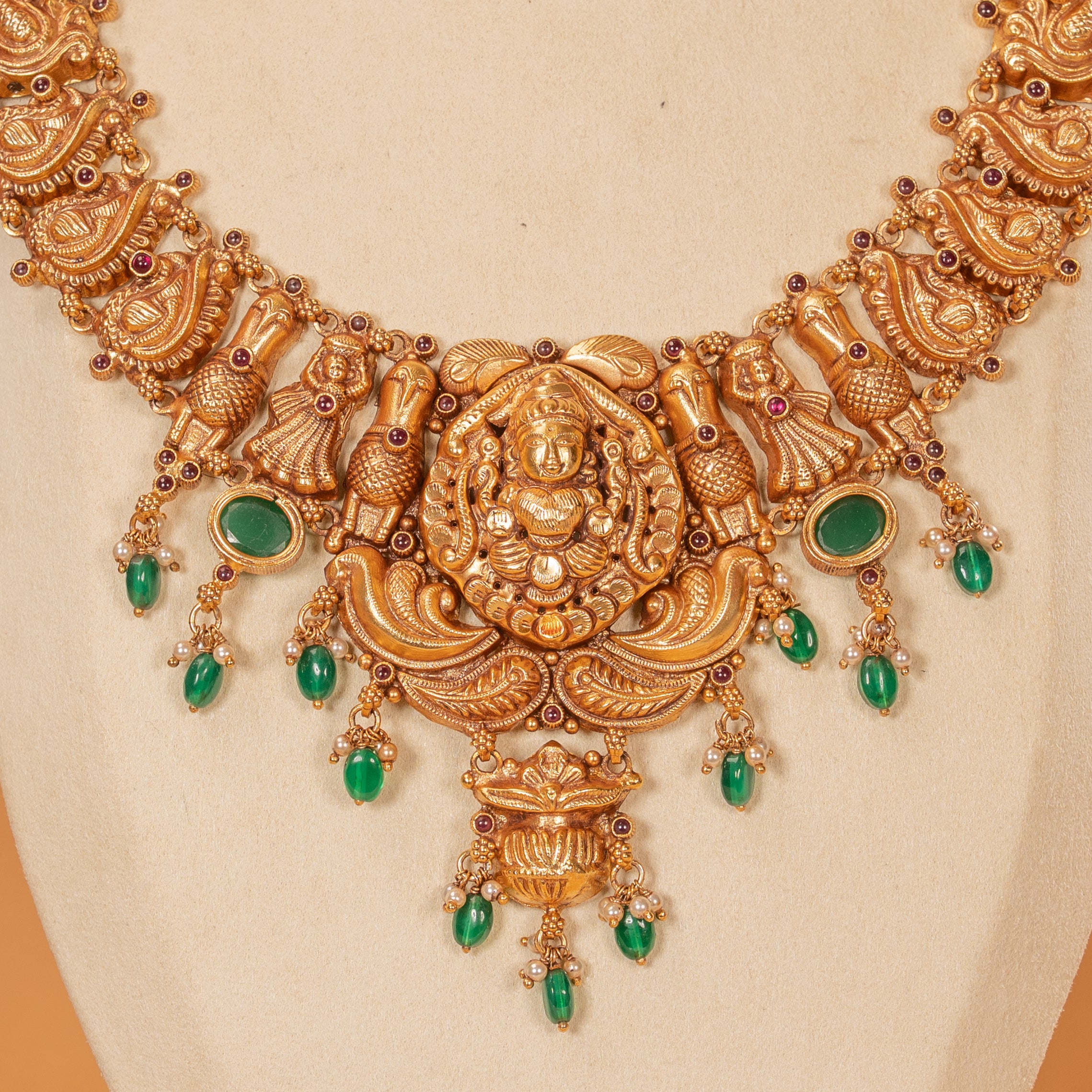 Nakas Necklace