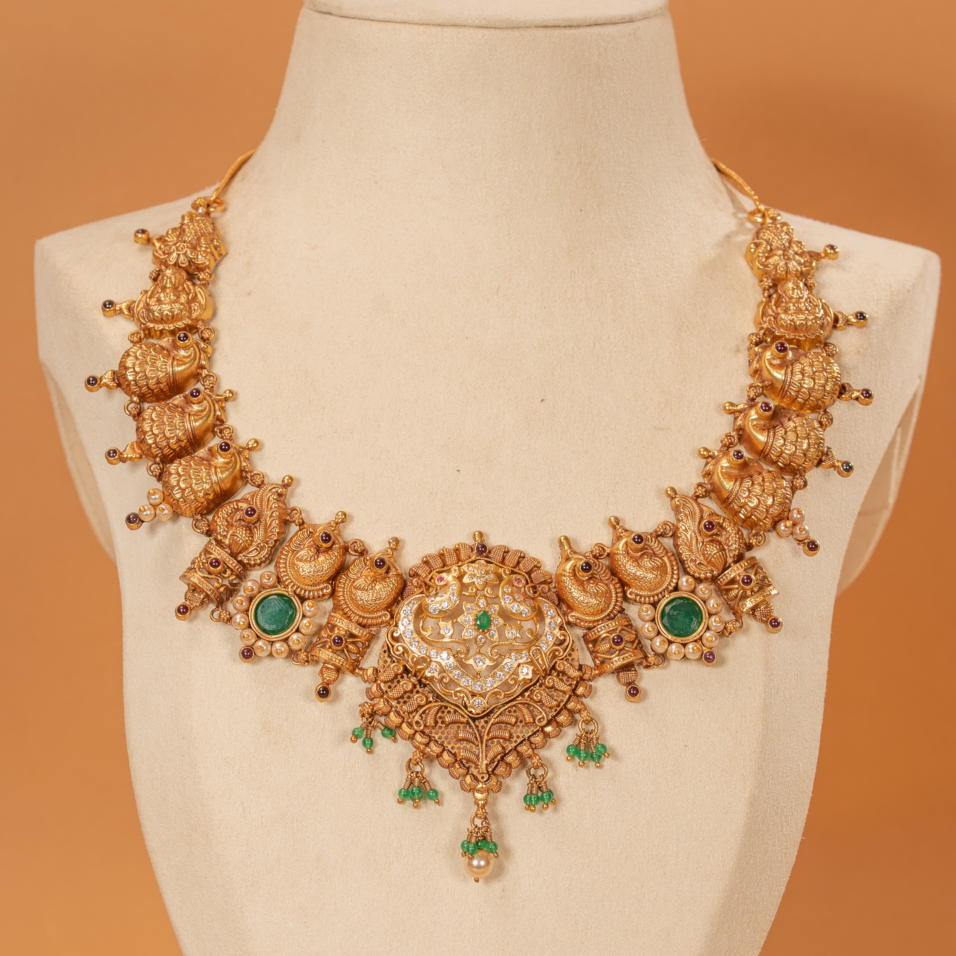 Nakas Necklace