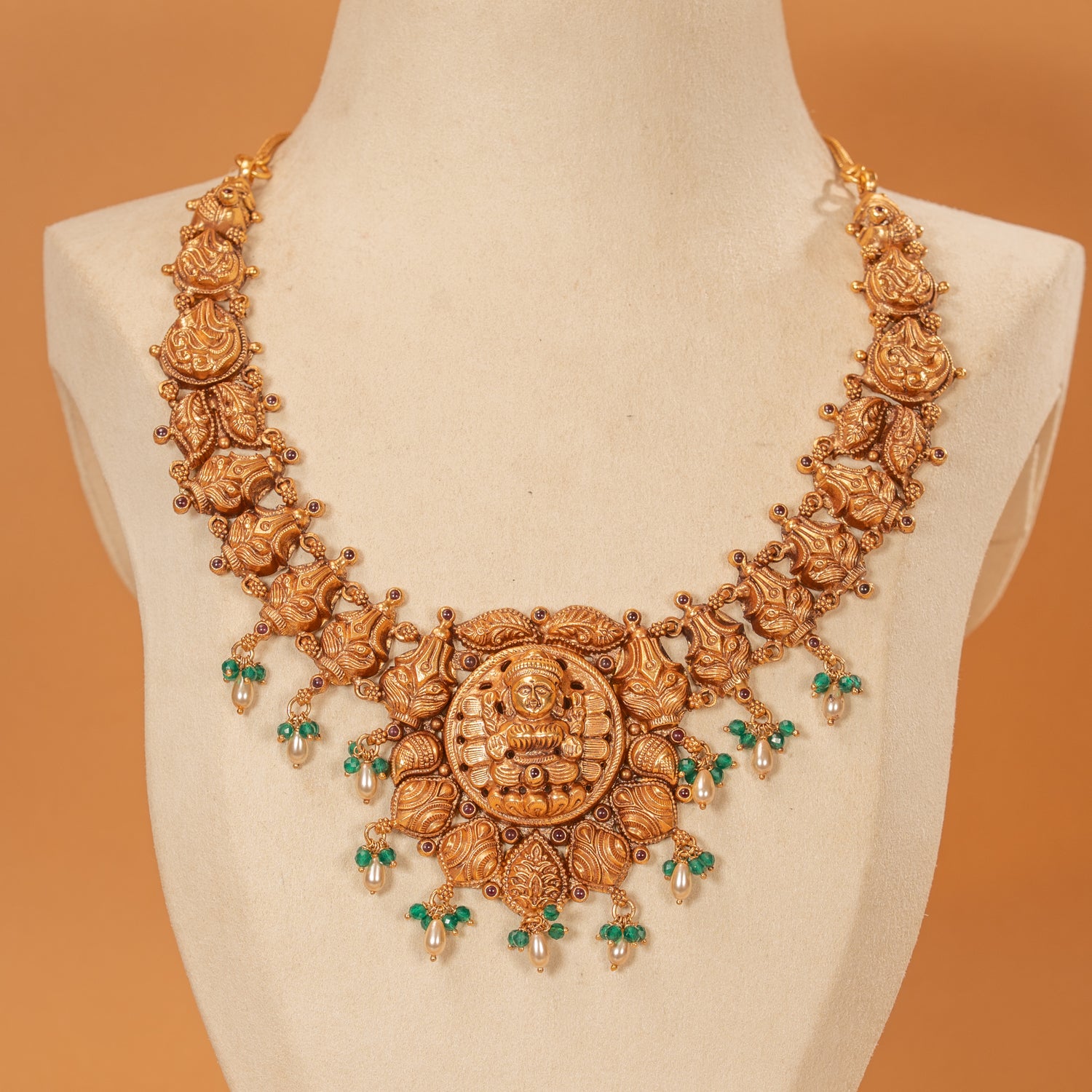 Nakas Necklace