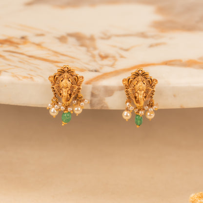 Kundan Studs