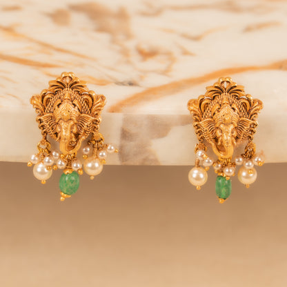 Kundan Studs