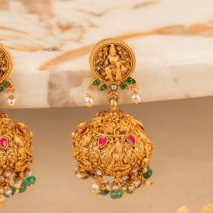 Kundan Jhumkas
