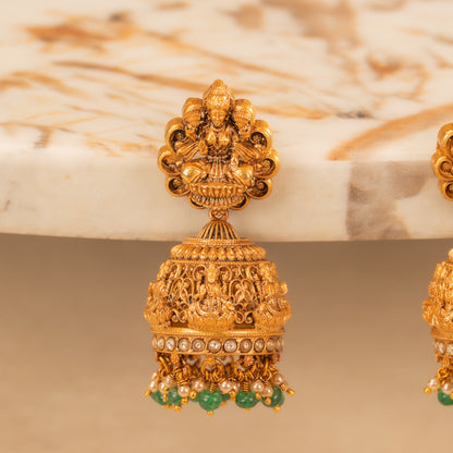 Kundan Jhumkas