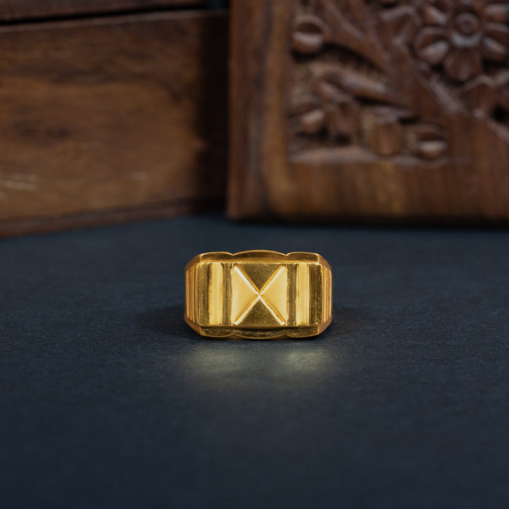 Sleek Ring