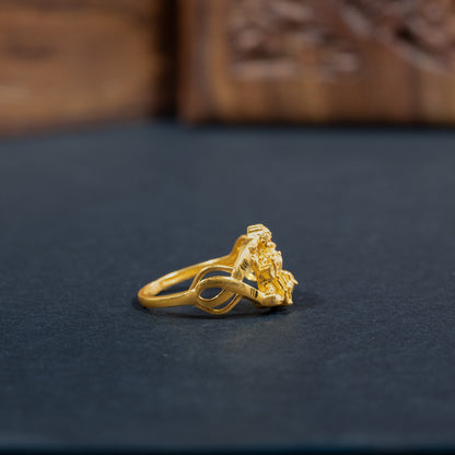 Sleek Ring