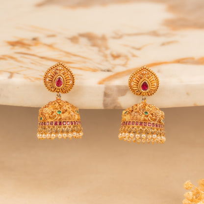 Kundan Jhumkas