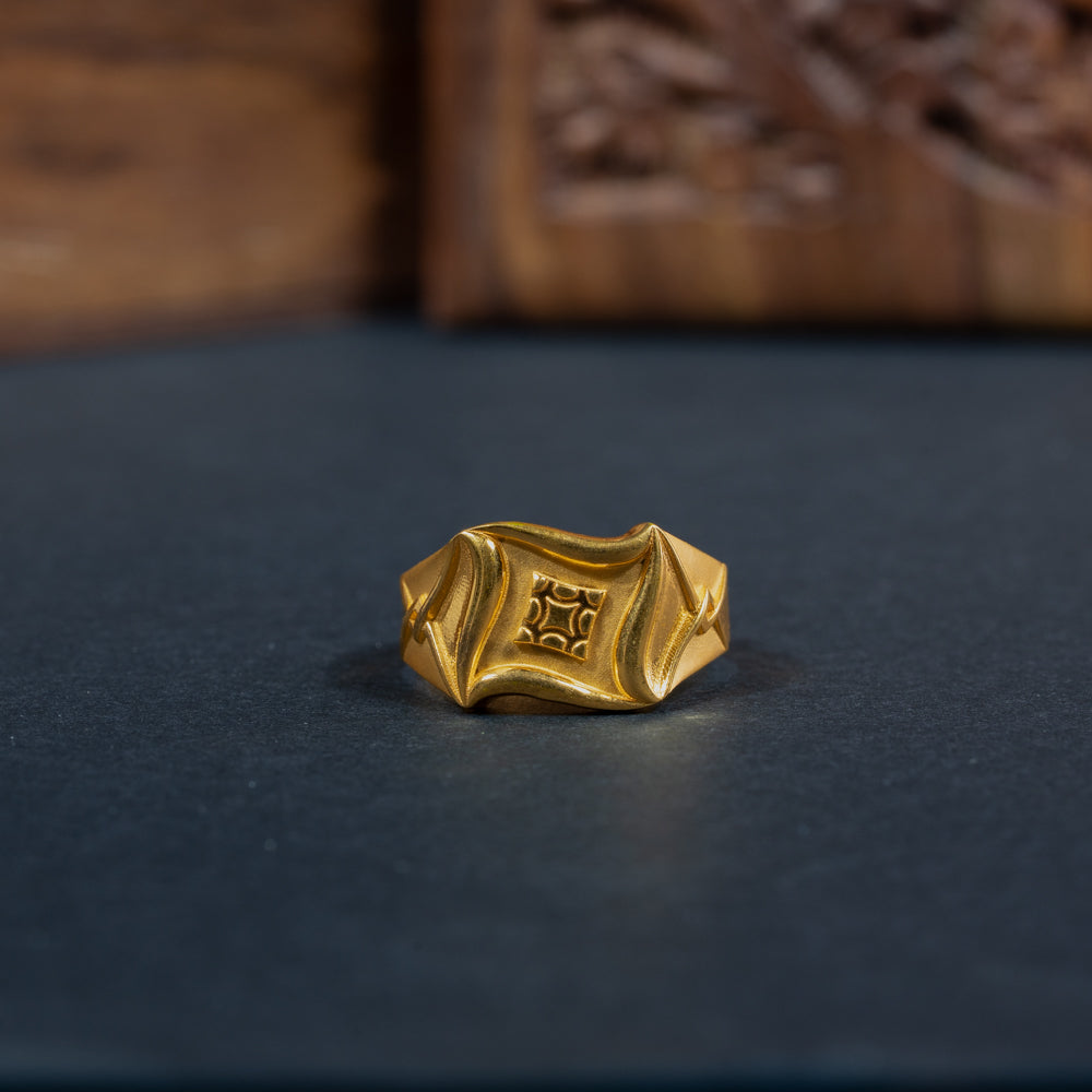 Sleek Ring