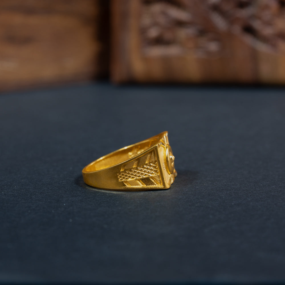 Sleek Ring