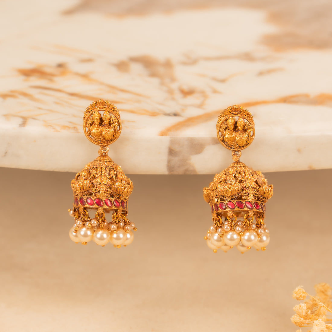 Kundan Jhumkas