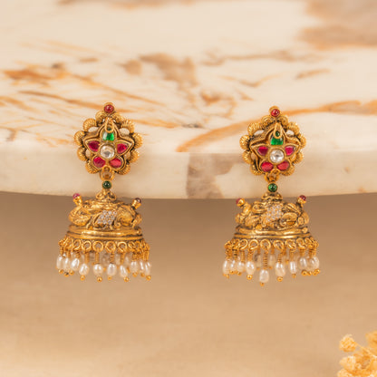 Kundan Jhumkas