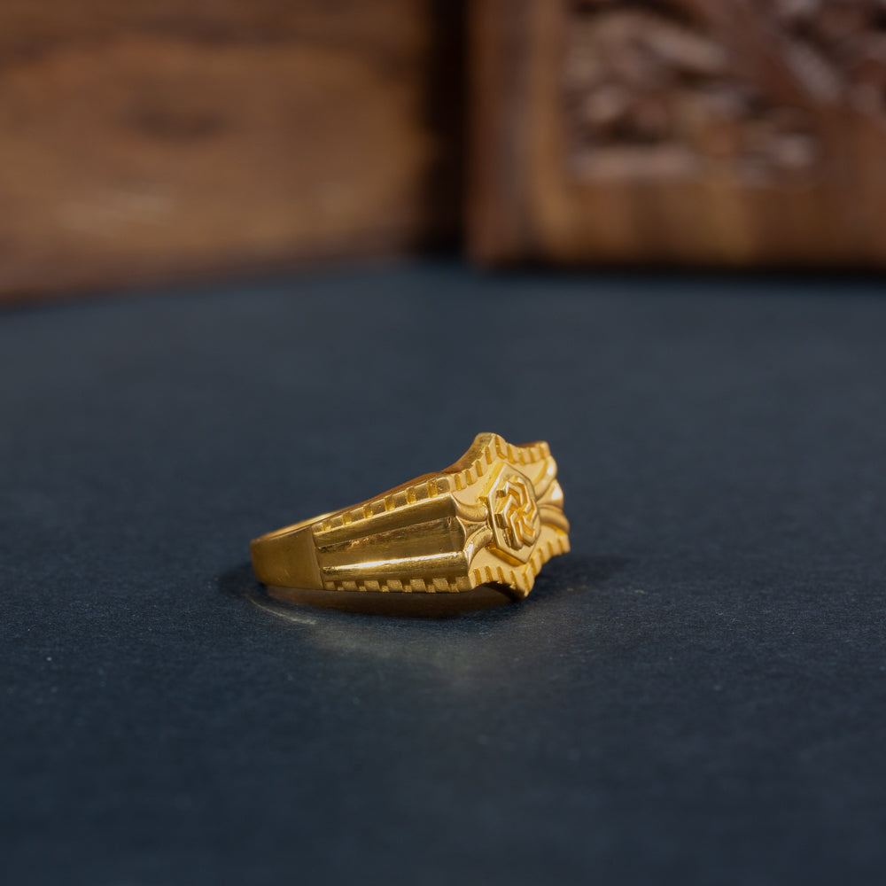 Sleek Ring