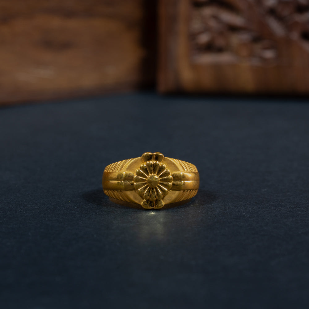 Sleek Ring