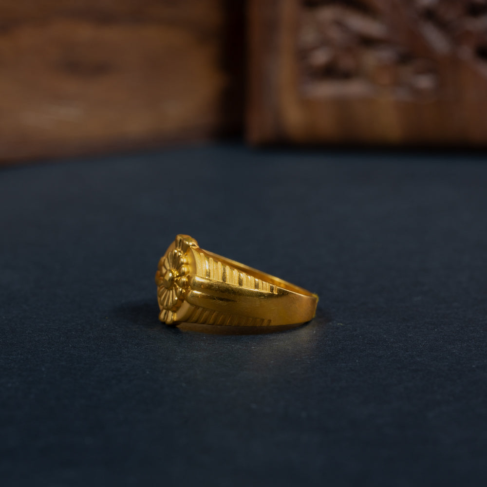 Sleek Ring