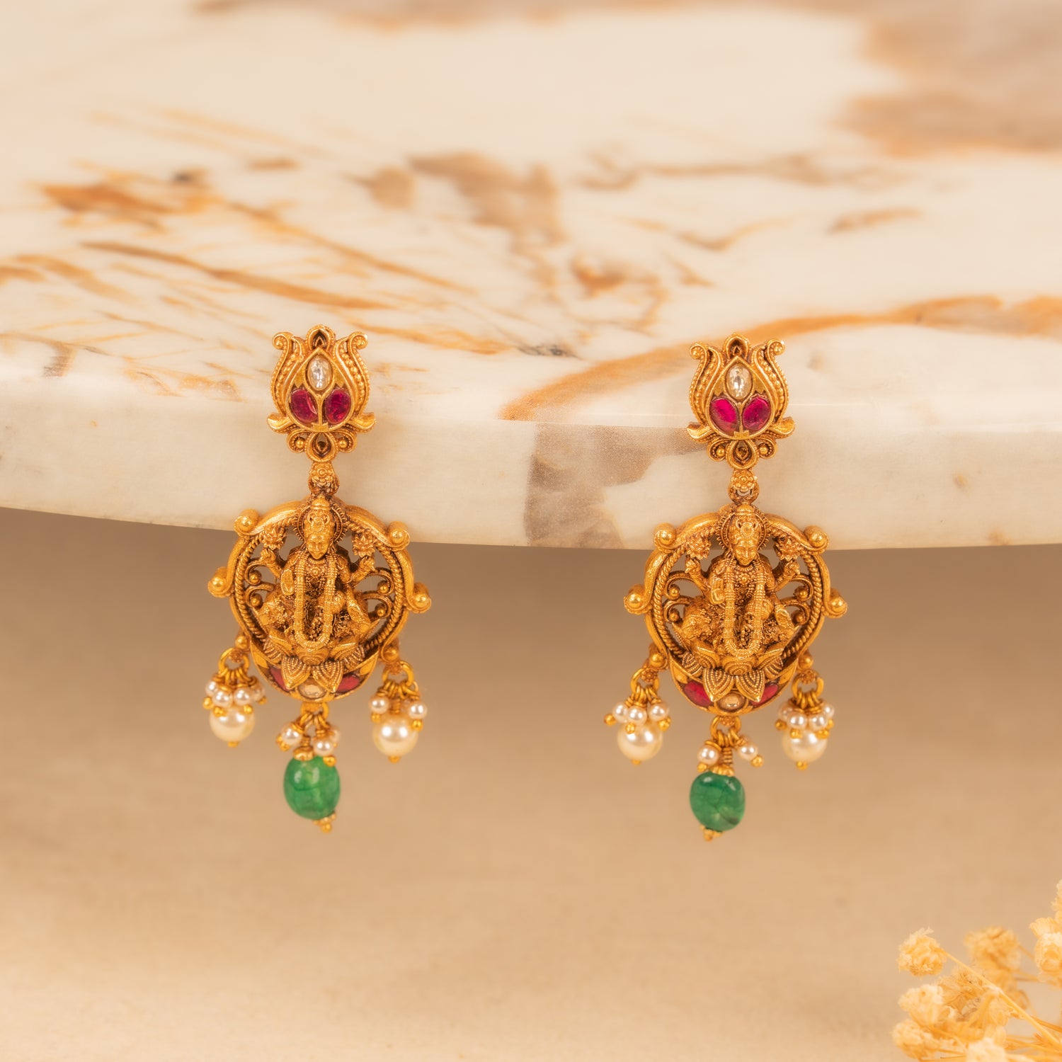 Kundan Studs