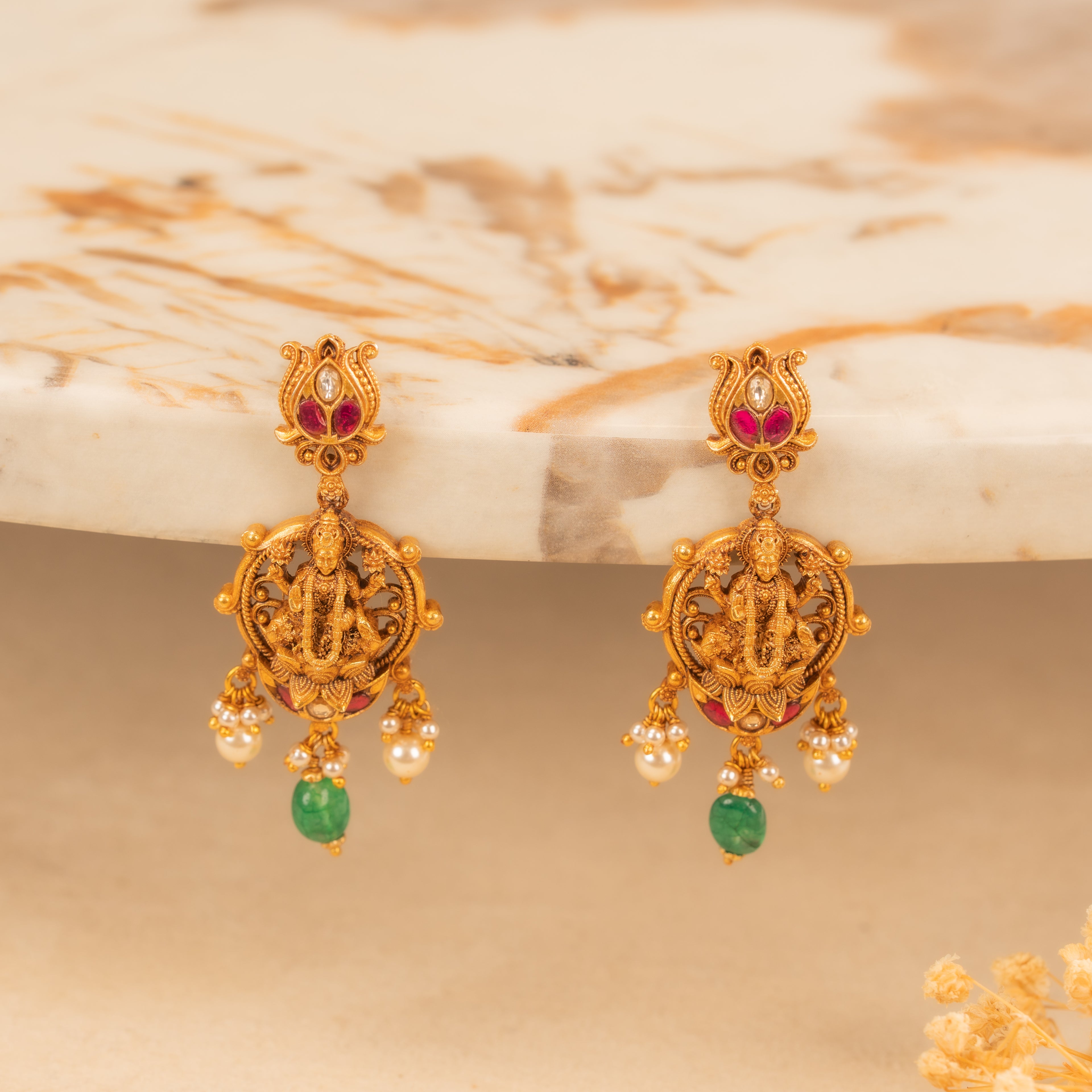 Kundan Studs