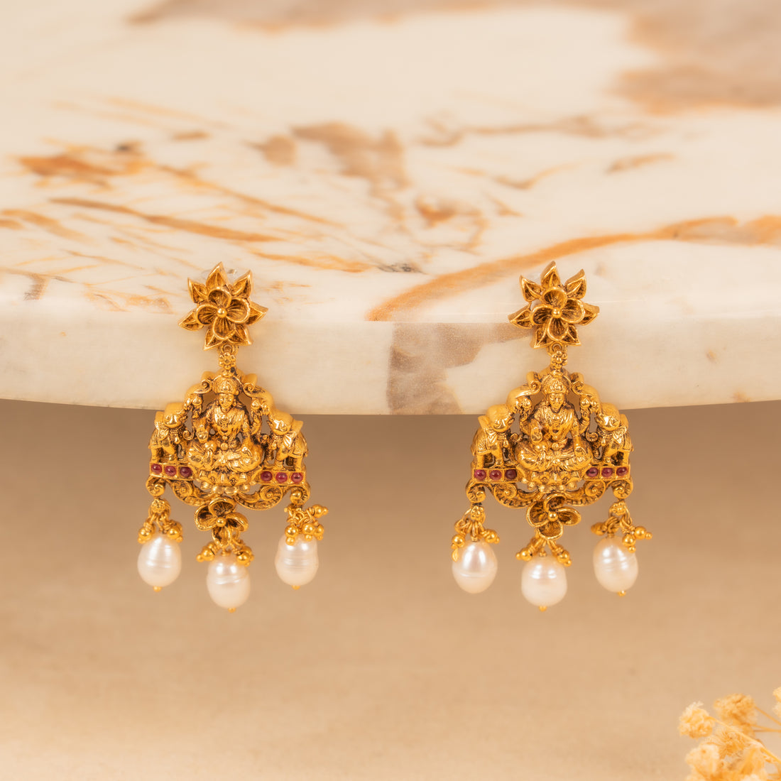 Nakas Jhumkas