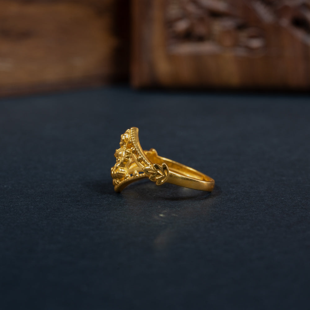 Sleek Ring