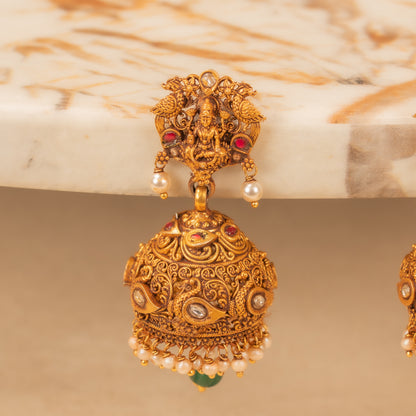 Kundan Jhumkas