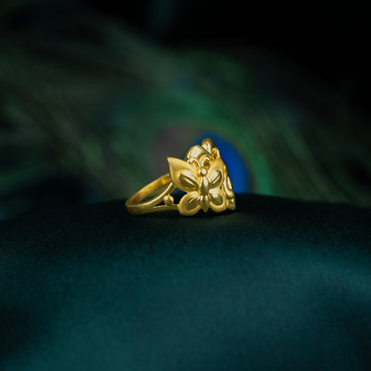 Sleek Ring