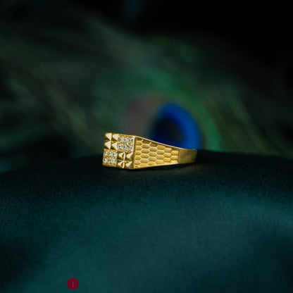 Sleek Ring