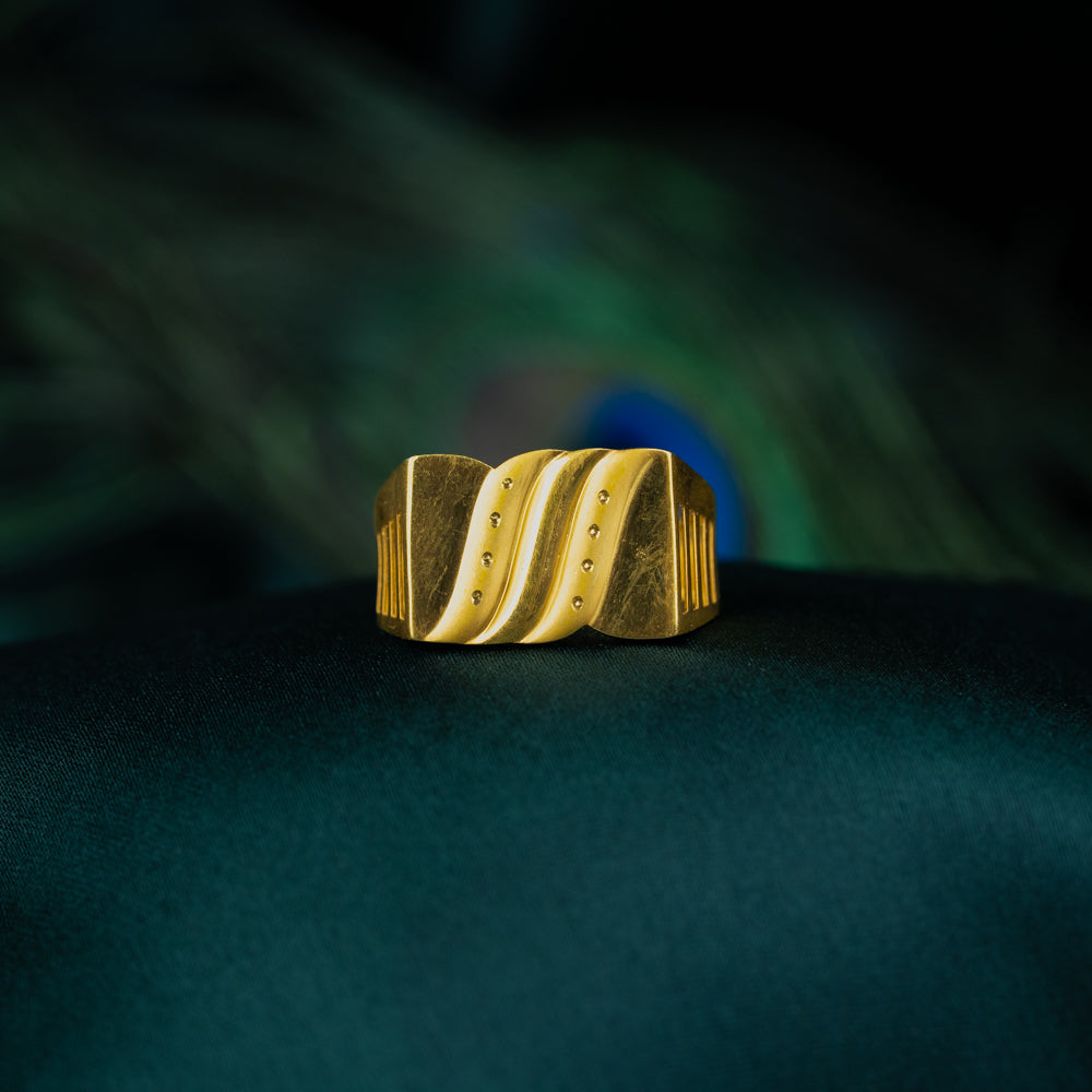 Sleek Ring
