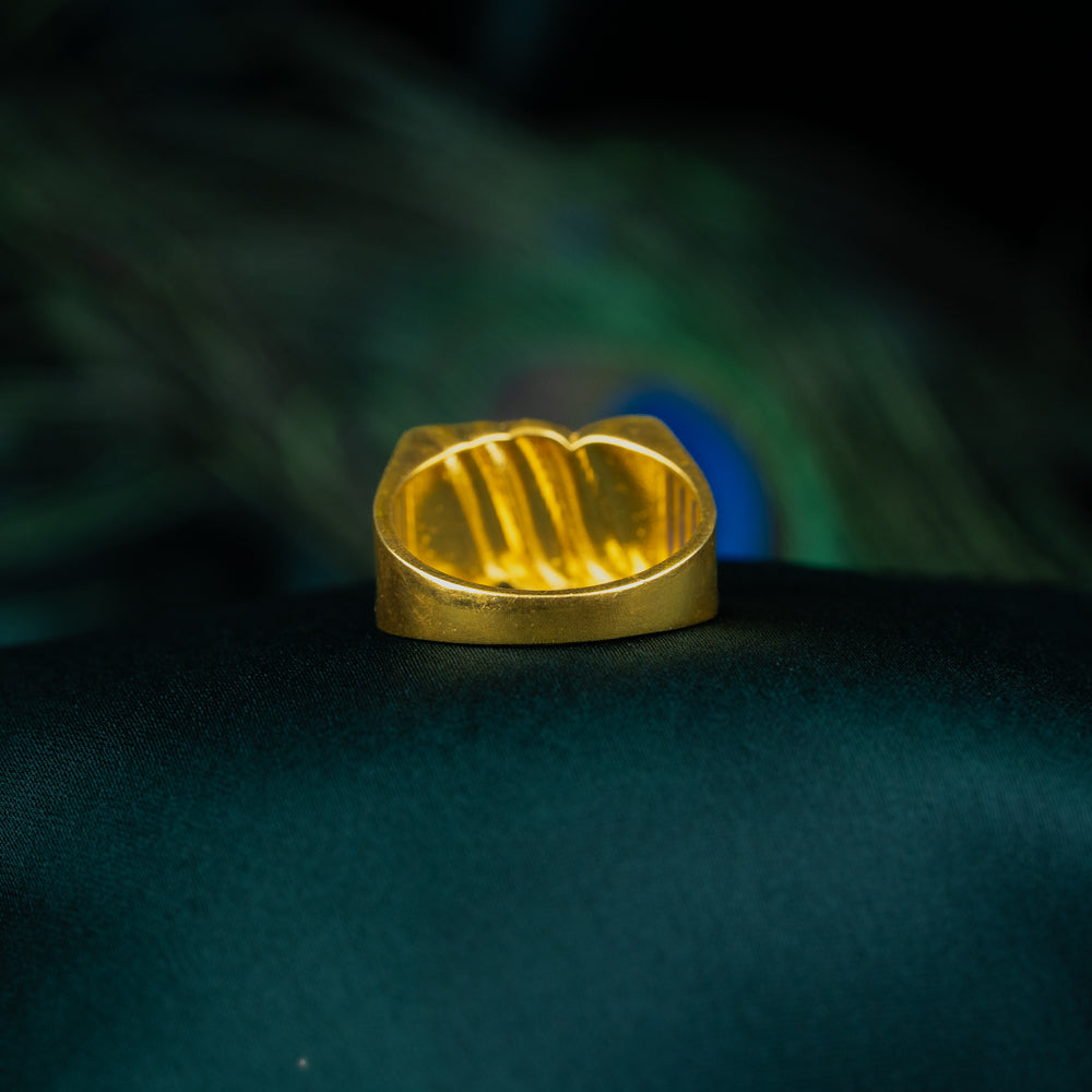 Sleek Ring