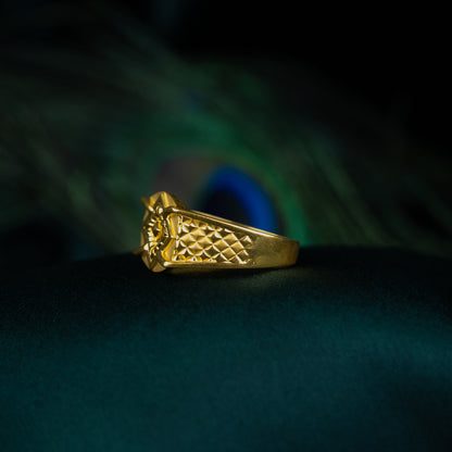 Sleek Ring