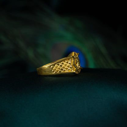 Sleek Ring