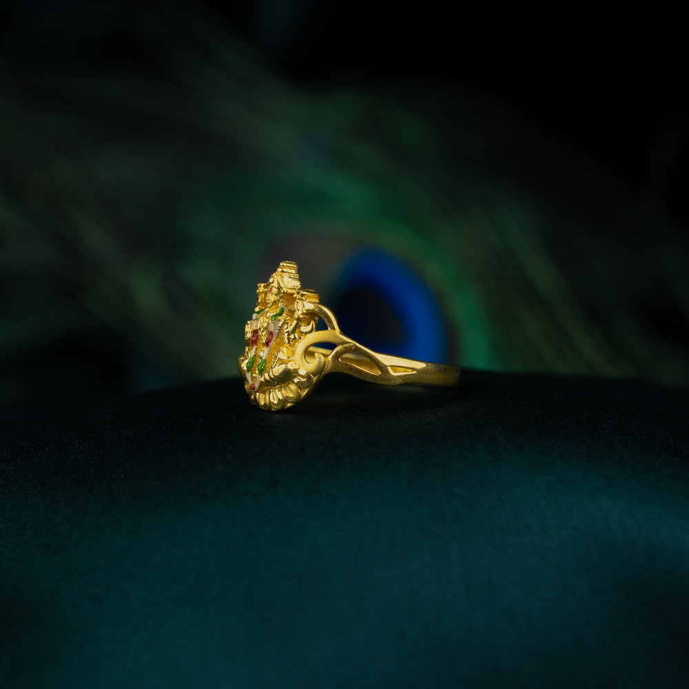 Sleek Ring