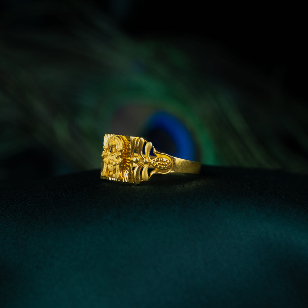 Sleek Ring