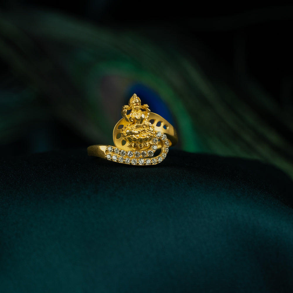 Sleek Ring