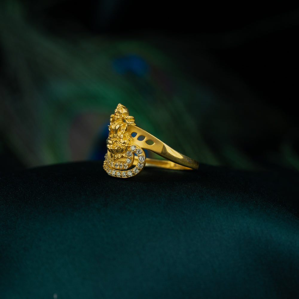 Sleek Ring