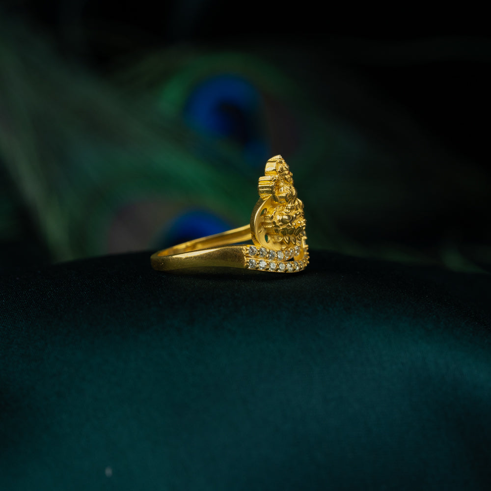 Sleek Ring