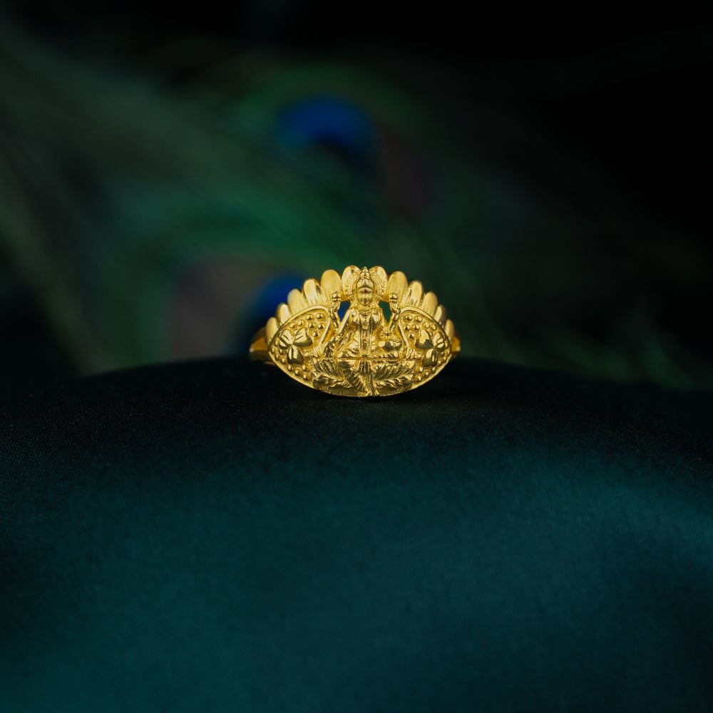 Sleek Ring