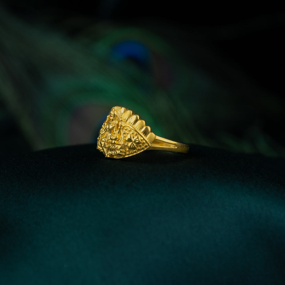 Sleek Ring
