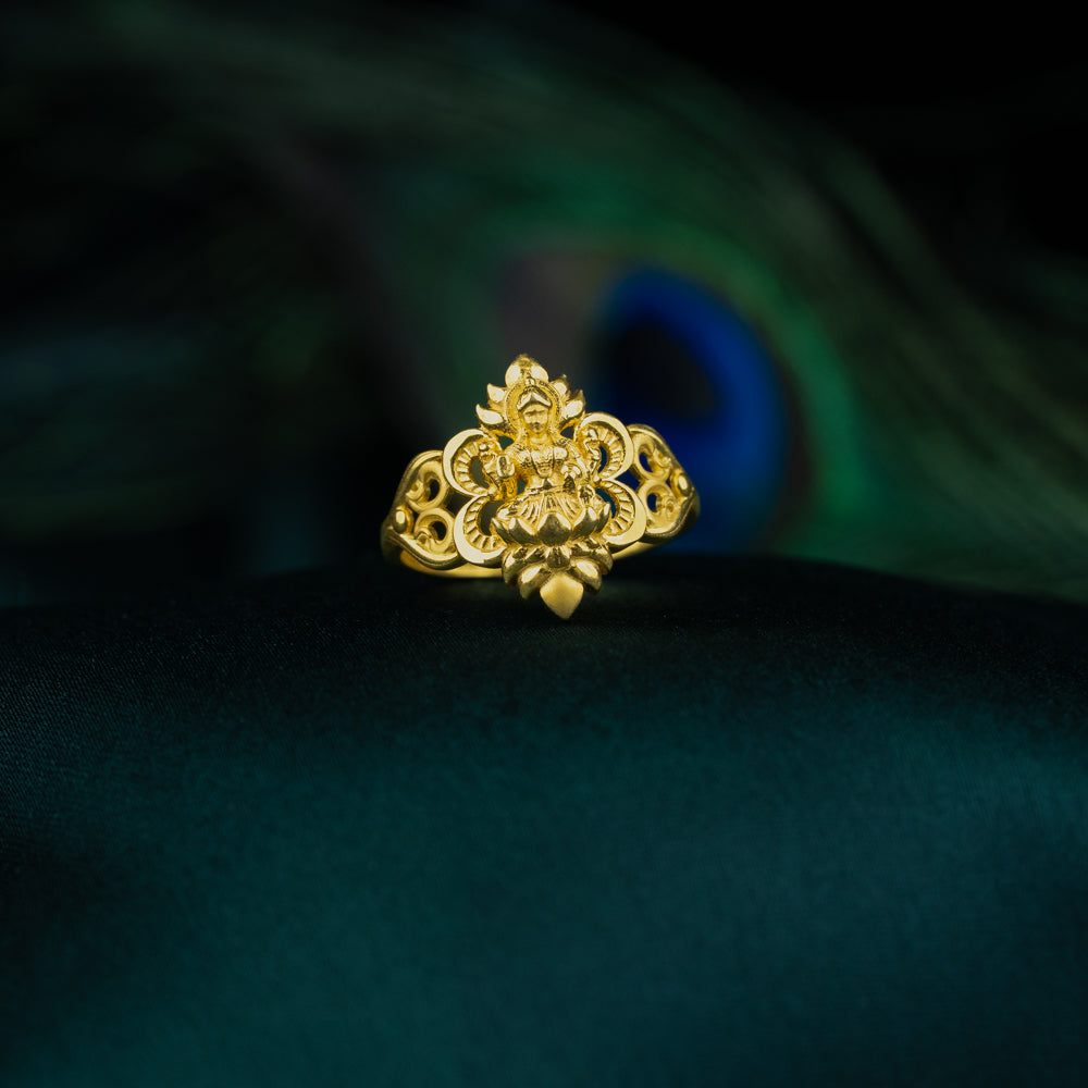 Sleek Ring