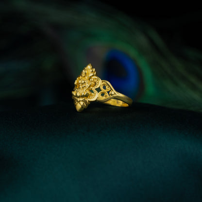 Sleek Ring