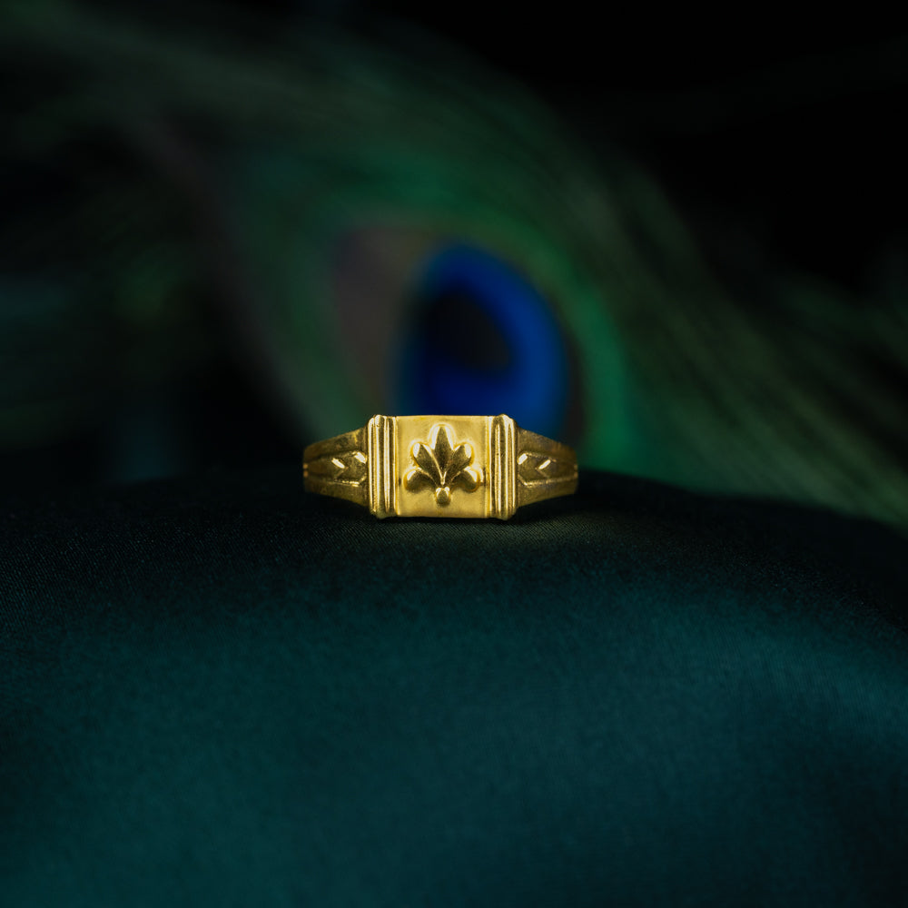 Sleek Ring