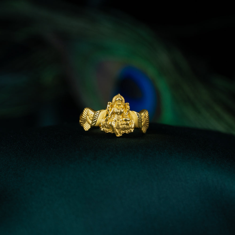 Sleek Ring