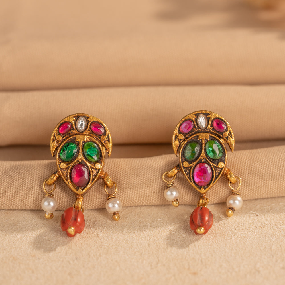 Kundan Studs