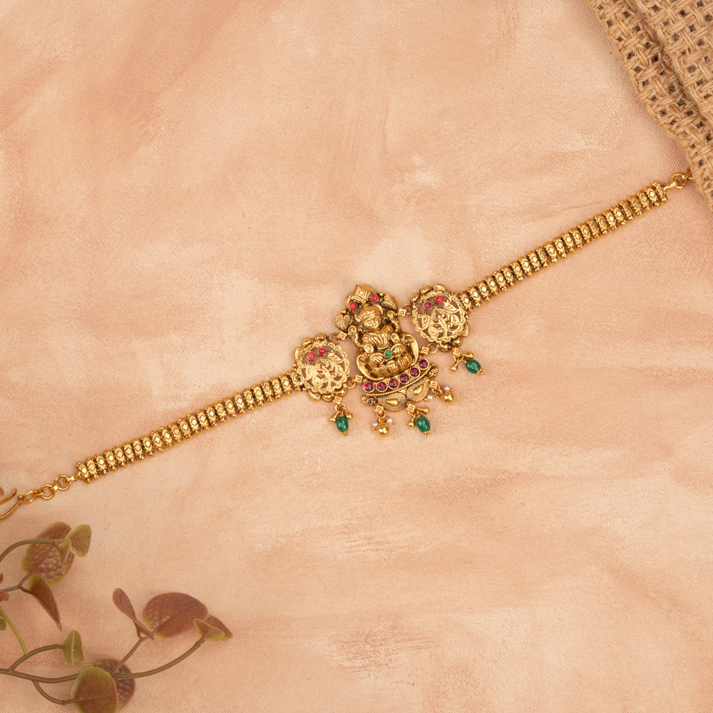 Nakas Choker