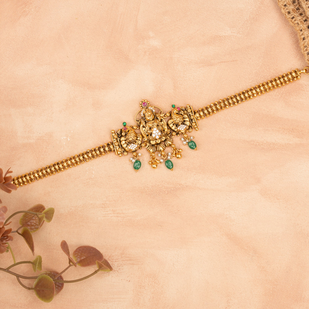 Nakas Choker