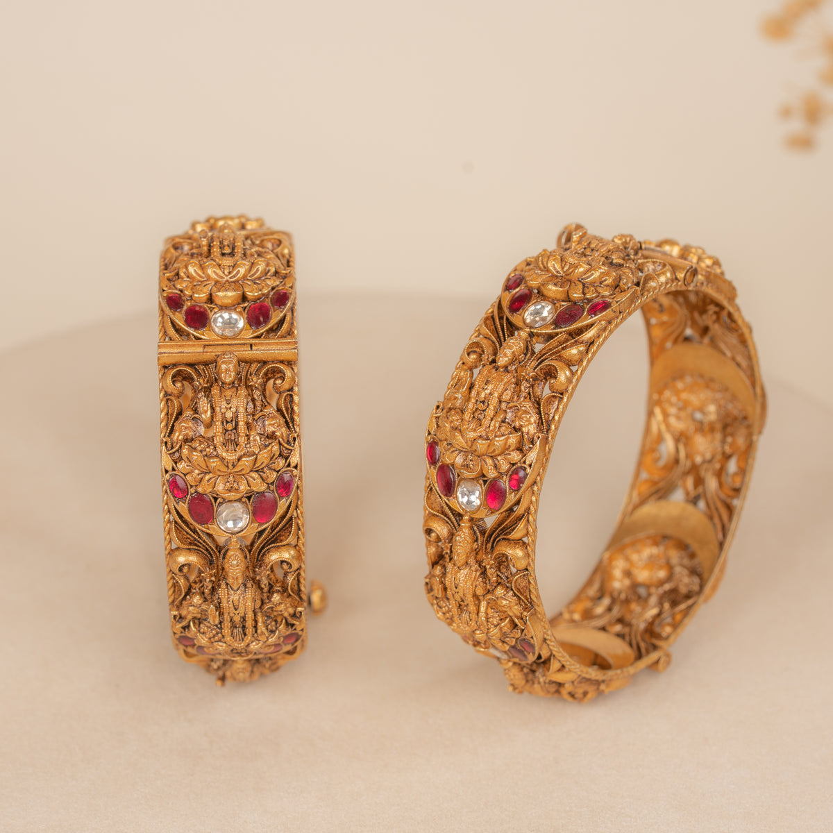 Kundan Bangles
