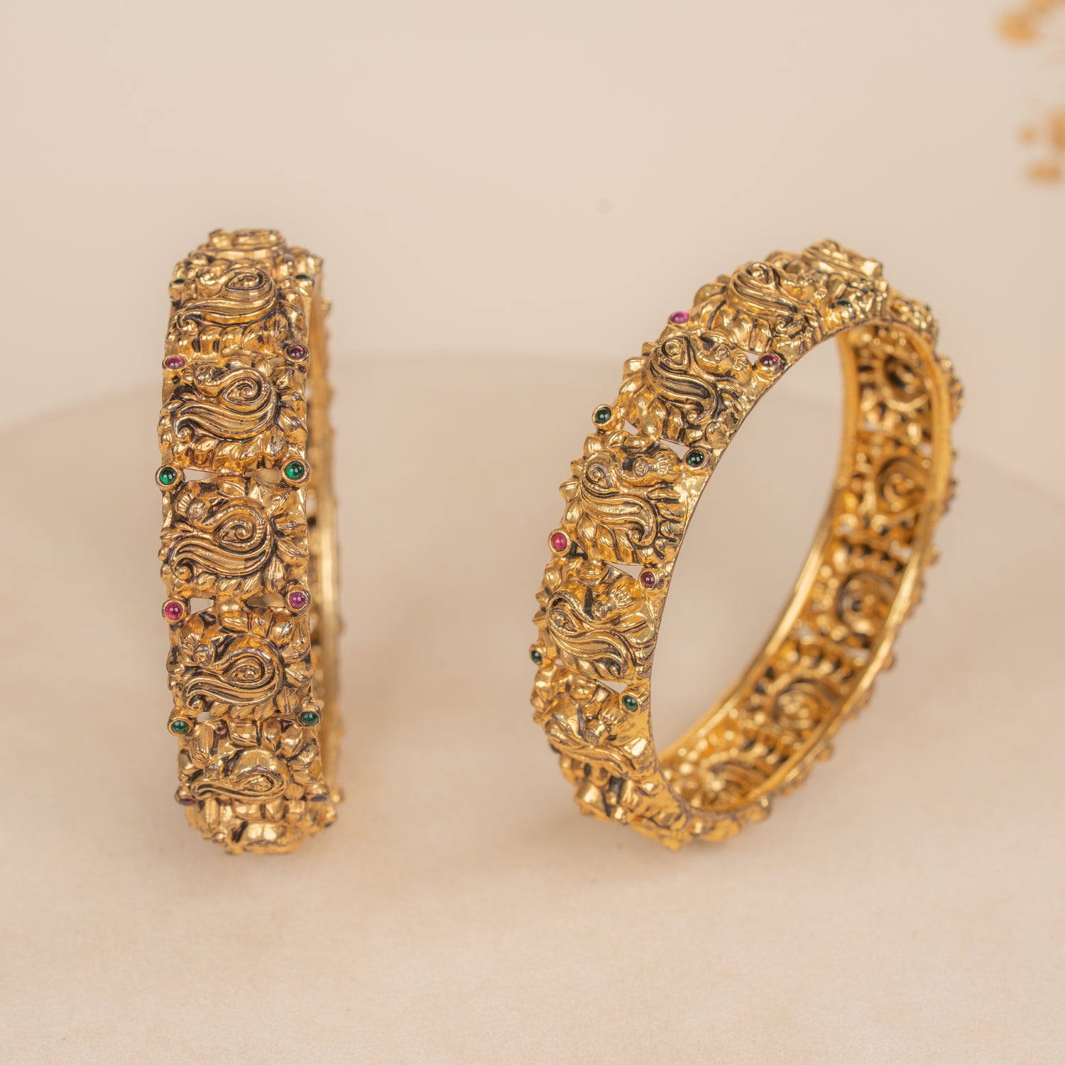Nakas Bangle