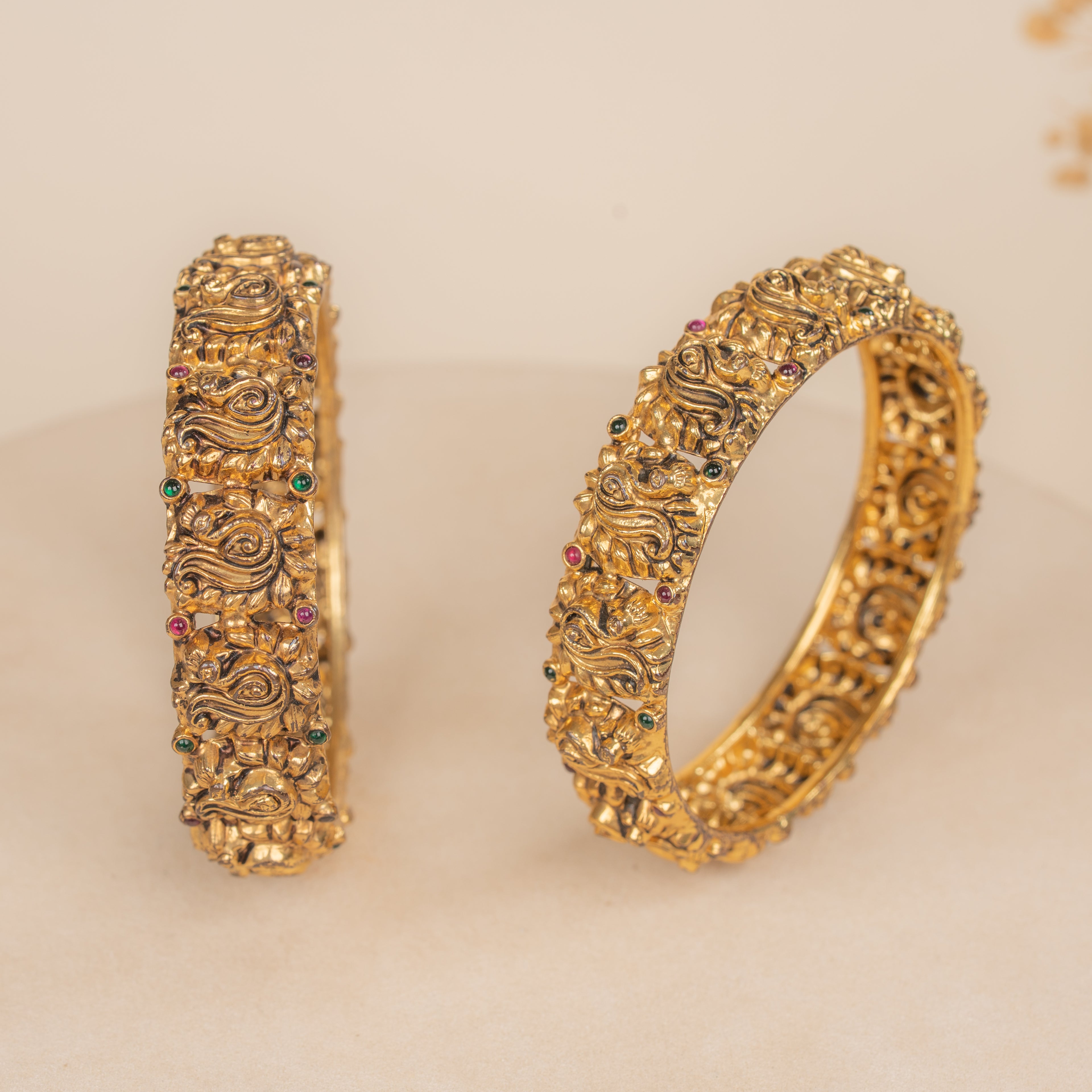 Nakas Bangle