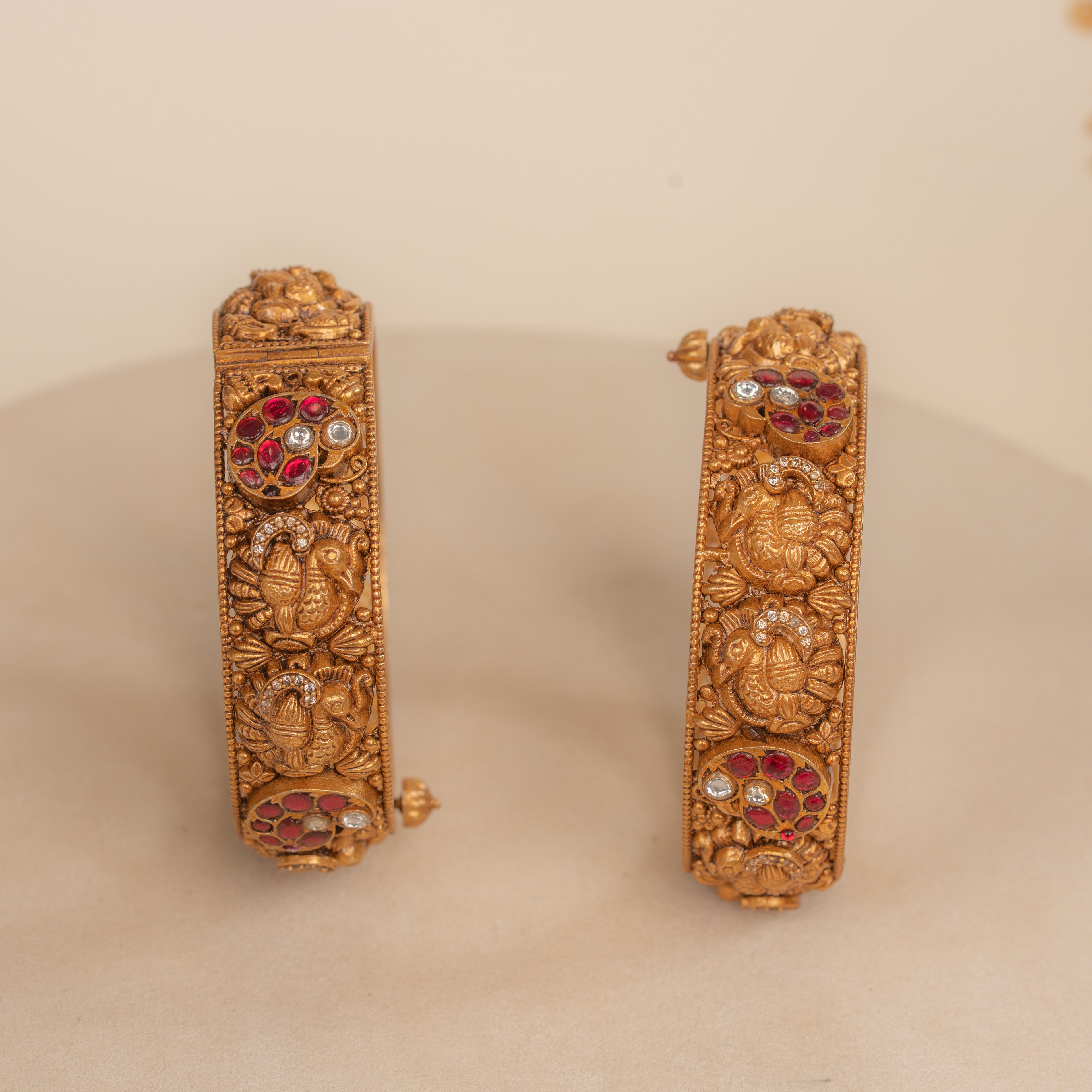 Kundan Bangles